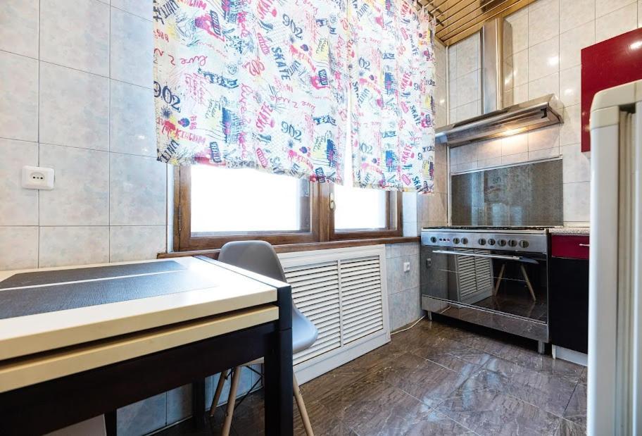 Apartment Arena City 911 Kiev Esterno foto