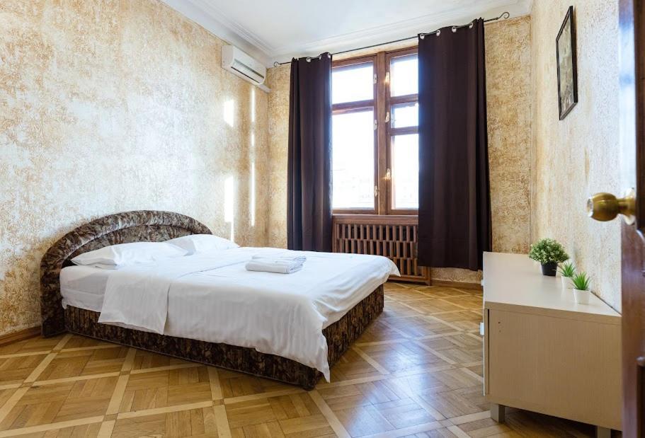 Apartment Arena City 911 Kiev Esterno foto