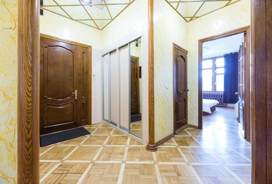 Apartment Arena City 911 Kiev Esterno foto