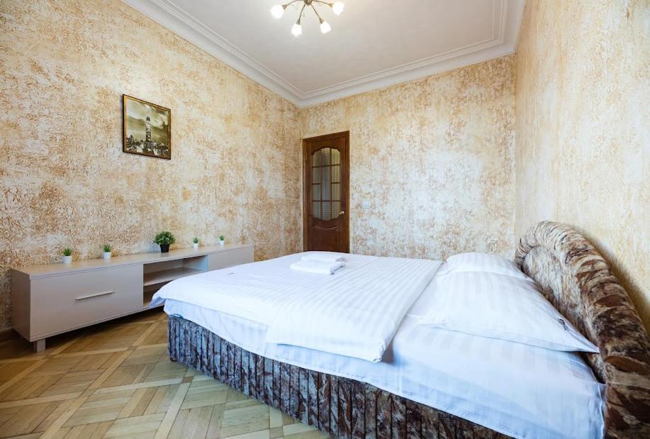 Apartment Arena City 911 Kiev Esterno foto