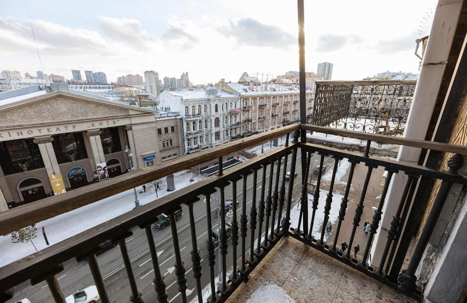 Apartment Arena City 911 Kiev Esterno foto