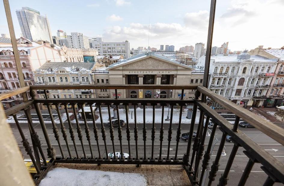 Apartment Arena City 911 Kiev Esterno foto